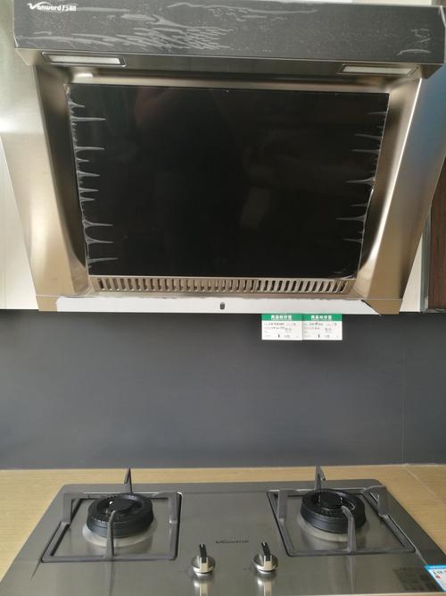 主銷 萬(wàn)和廚具熱水器,宏鵬地板,金億康竹炭門(mén),杜菲你衛(wèi)浴,譽(yù)輝瓷磚